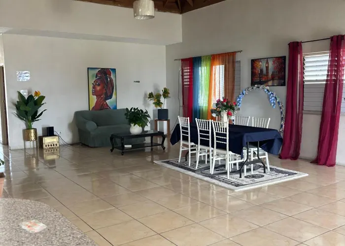 Homestay Penthouse Montego Bay